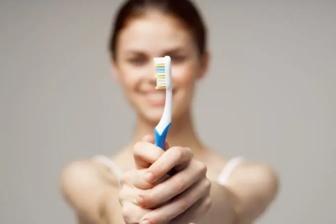 Cuidados com Implante Dentário